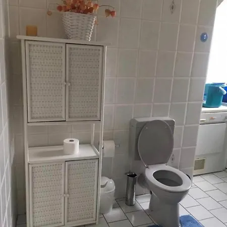 Ruhiges Doppelzimmer In Idar-oberstein 홈스테이 이다오베르슈타인