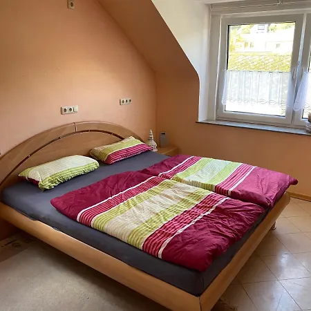 Ruhiges Doppelzimmer In Idar-oberstein * 이다오베르슈타인