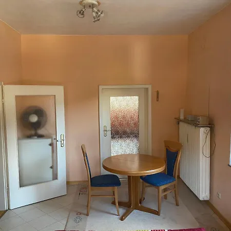 홈스테이 Ruhiges Doppelzimmer In Idar-oberstein *